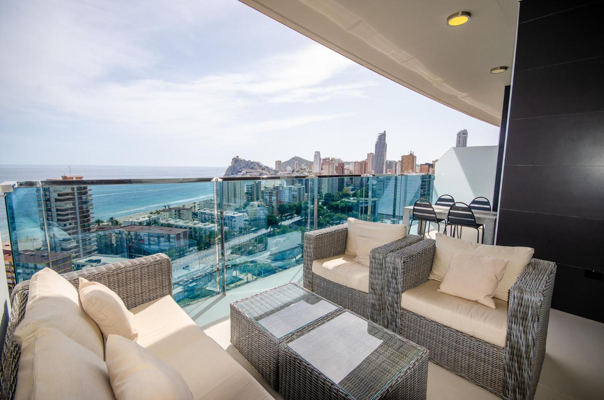 Sunset Drive Luxury Poniente Apartment