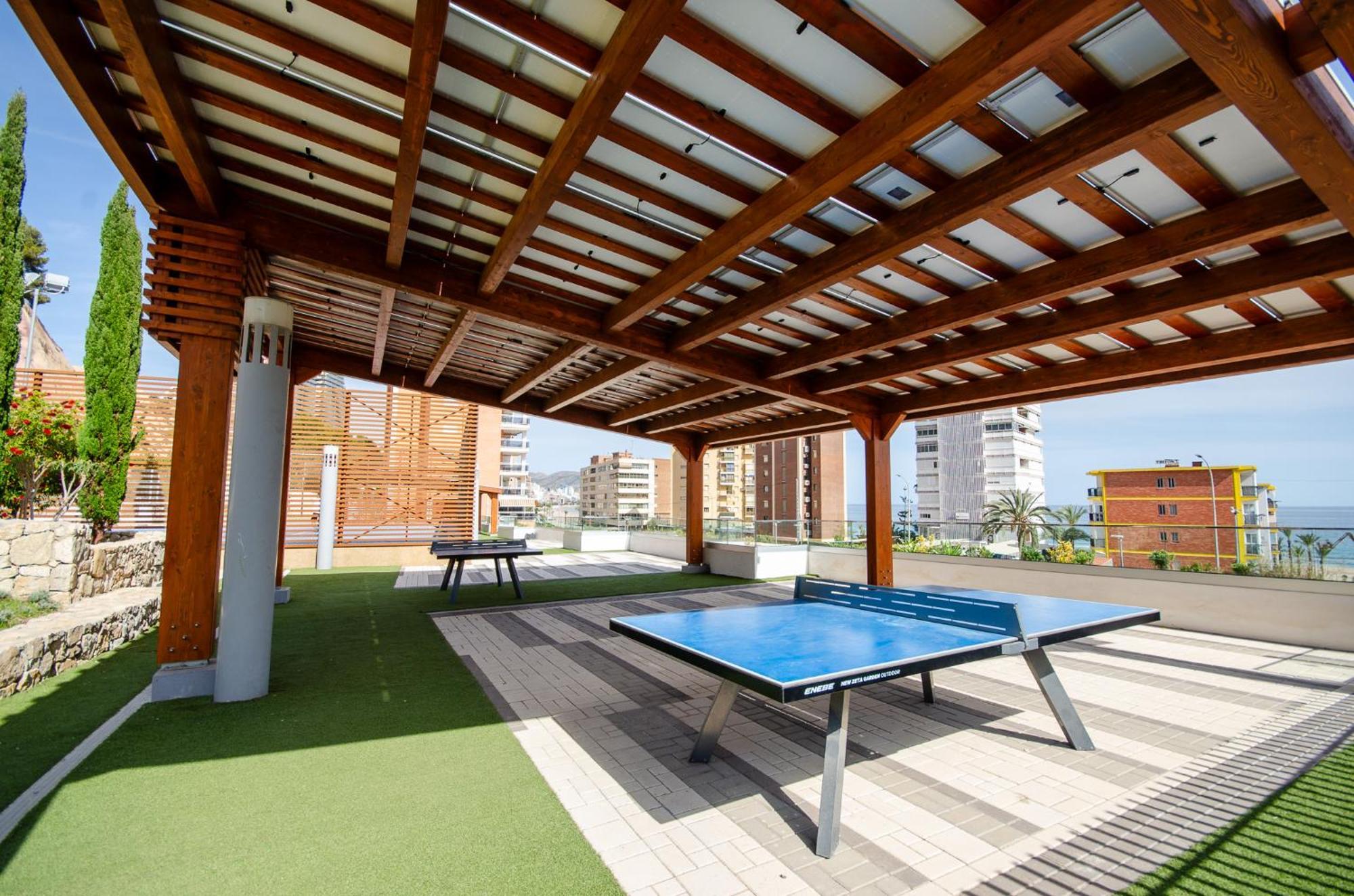 Sunset Drive Luxury Poniente Apartment *